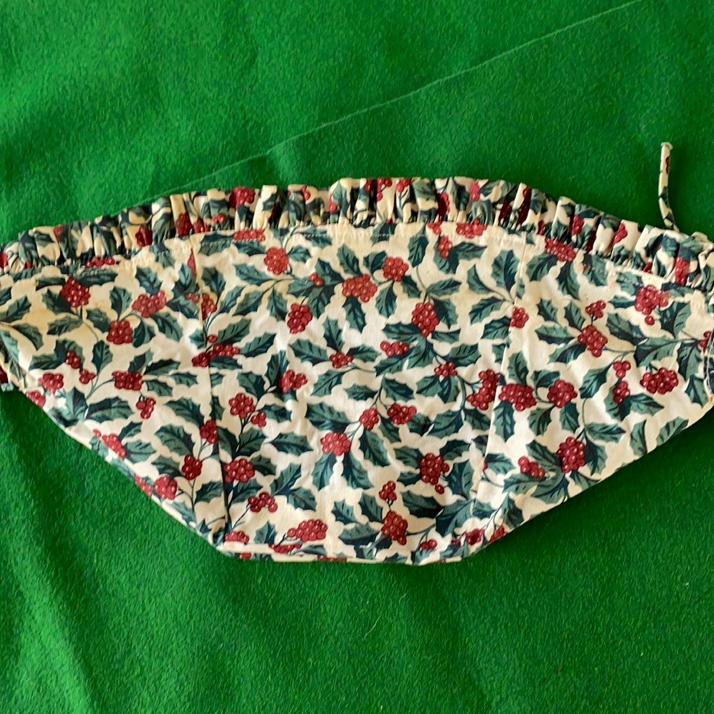 Longaberger Fabric Liner (Holly Berry Design) for Basket - Made in USA
